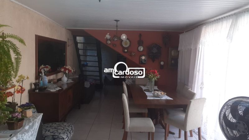 Casa com 6 quartos, 7 banheiros e 258m² à venda no bairro Sao Sebastiao, Porto Alegre