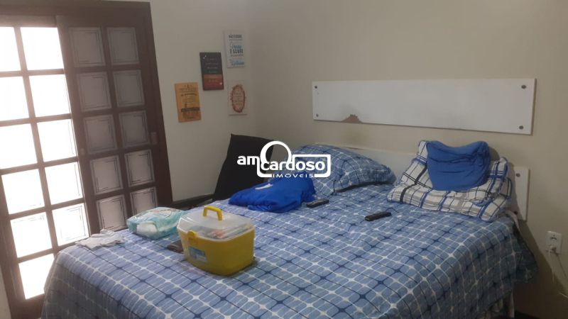 Casa com 6 quartos, 7 banheiros e 258m² à venda no bairro Sao Sebastiao, Porto Alegre