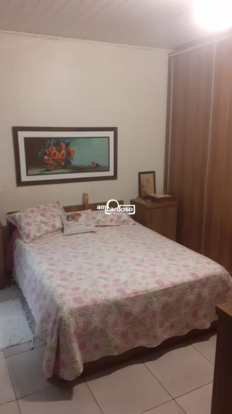 Casa com 6 quartos, 7 banheiros e 258m² à venda no bairro Sao Sebastiao, Porto Alegre