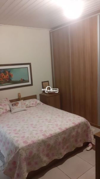 Casa com 6 quartos, 7 banheiros e 258m² à venda no bairro Sao Sebastiao, Porto Alegre