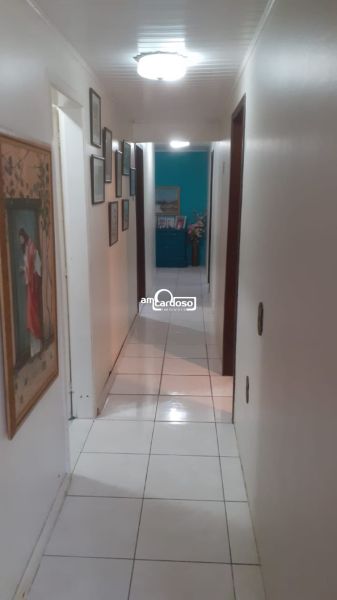 Casa com 6 quartos, 7 banheiros e 258m² à venda no bairro Sao Sebastiao, Porto Alegre