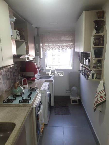 Apartamento com 3 quartos, 2 banheiros e 67m² à venda no bairro Jardim Lindoia, Porto Alegre