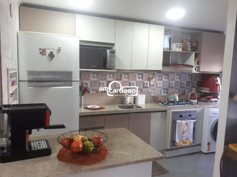 Apartamento com 3 quartos, 2 banheiros e 67m² à venda no bairro Jardim Lindoia, Porto Alegre