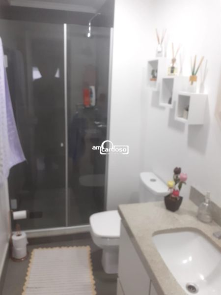 Apartamento com 3 quartos, 2 banheiros e 67m² à venda no bairro Jardim Lindoia, Porto Alegre