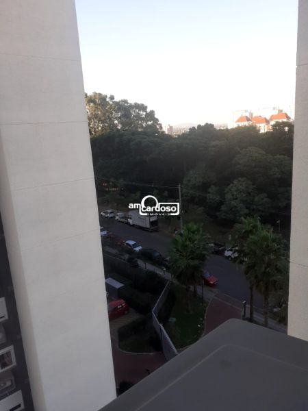 Apartamento com 3 quartos, 2 banheiros e 67m² à venda no bairro Jardim Lindoia, Porto Alegre