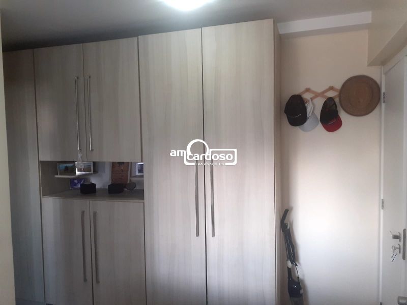 Apartamento com 3 quartos, 2 banheiros e 67m² à venda no bairro Jardim Lindoia, Porto Alegre