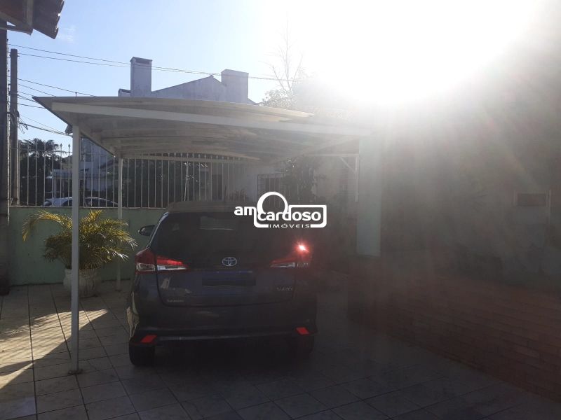 Casa com 3 quartos, 2 banheiros e 130m² à venda no bairro Passo Dareia, Porto Alegre