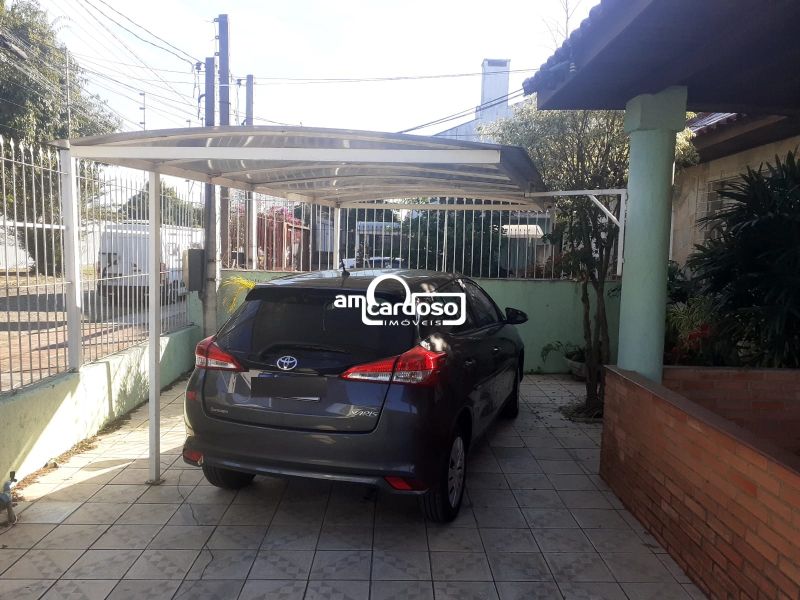 Casa com 3 quartos, 2 banheiros e 130m² à venda no bairro Passo Dareia, Porto Alegre