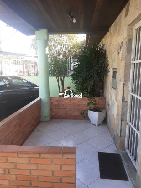 Casa com 3 quartos, 2 banheiros e 130m² à venda no bairro Passo Dareia, Porto Alegre
