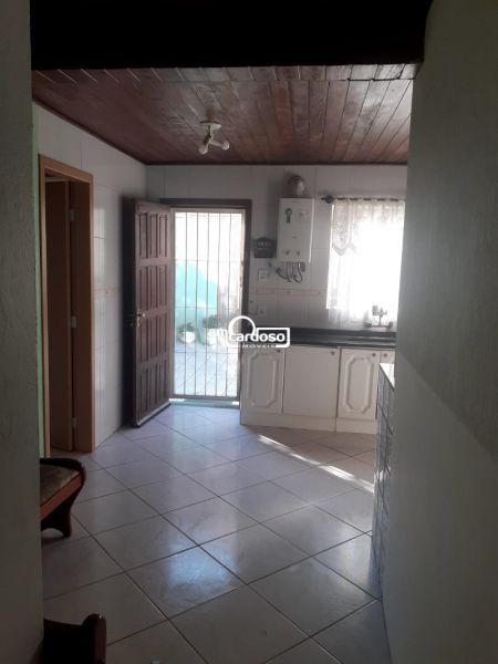Casa com 3 quartos, 2 banheiros e 130m² à venda no bairro Passo Dareia, Porto Alegre