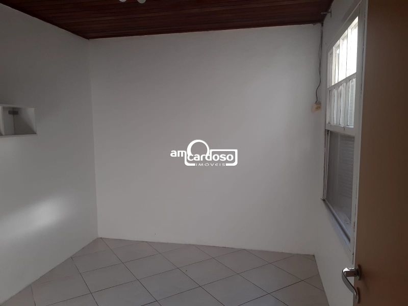 Casa com 3 quartos, 2 banheiros e 130m² à venda no bairro Passo Dareia, Porto Alegre