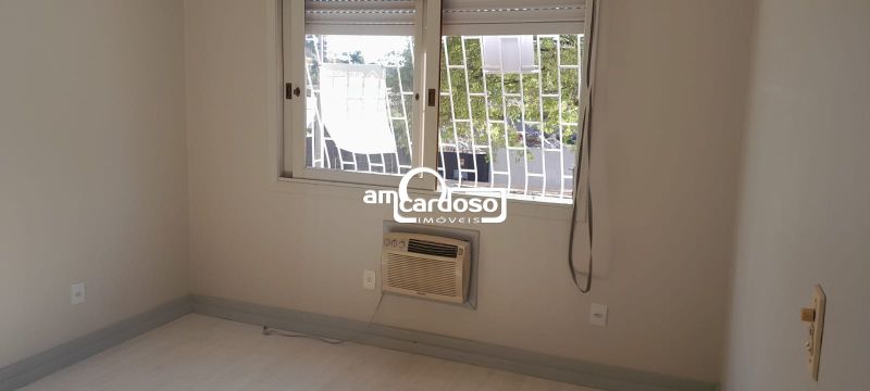Apartamento com 3 quartos, 3 banheiros e 129m² à venda no bairro Jardim Lindoia, Porto Alegre