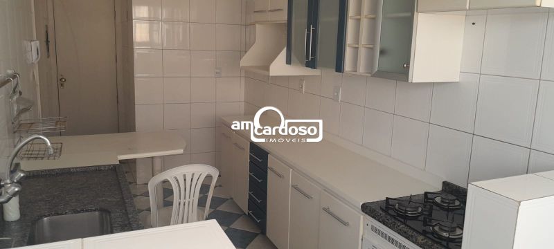 Apartamento com 3 quartos, 3 banheiros e 129m² à venda no bairro Jardim Lindoia, Porto Alegre