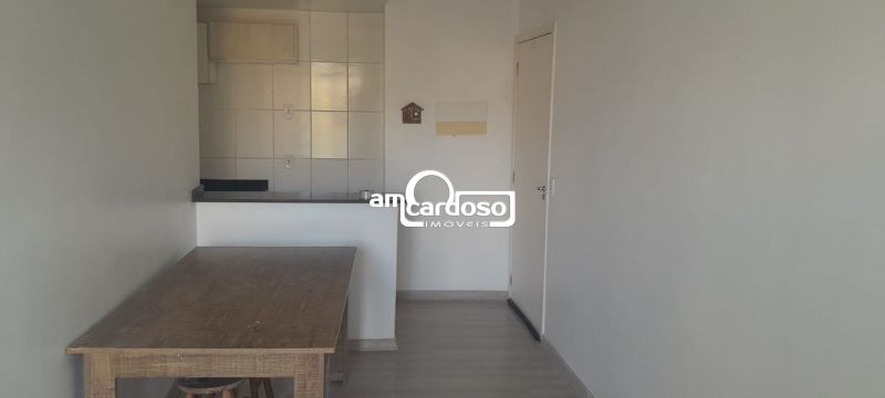 Apartamento com 3 quartos, 2 banheiros e 63m² à venda no bairro Sao Sebastiao, Porto Alegre