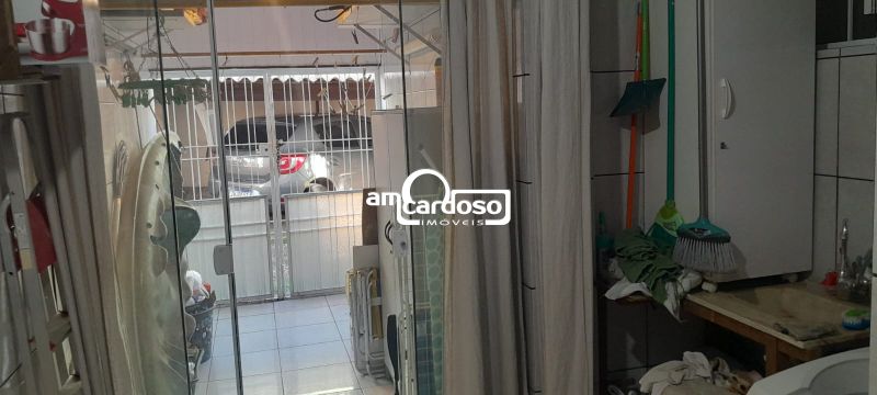 Apartamento com 3 quartos, 1 banheiro e 70m² à venda no bairro Sao Sebastiao, Porto Alegre