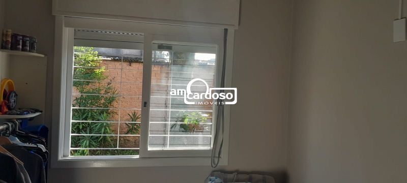 Apartamento com 3 quartos, 1 banheiro e 70m² à venda no bairro Sao Sebastiao, Porto Alegre