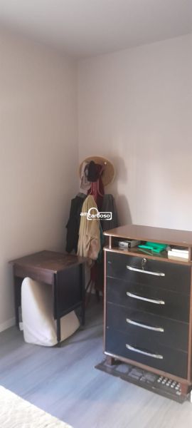 Apartamento com 3 quartos, 1 banheiro e 70m² à venda no bairro Sao Sebastiao, Porto Alegre