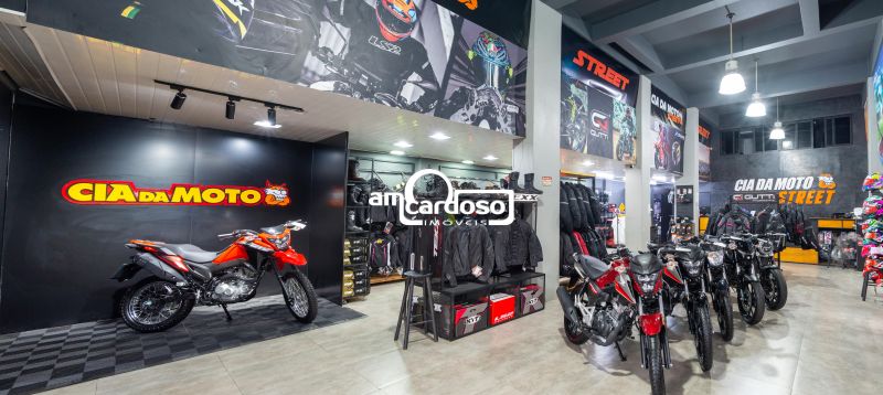 Loja com 1 banheiro e 247m² à venda no bairro Floresta, Porto Alegre