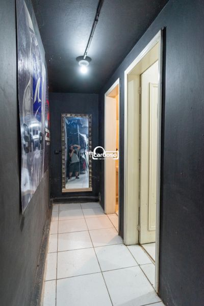 Loja com 1 banheiro e 247m² à venda no bairro Floresta, Porto Alegre