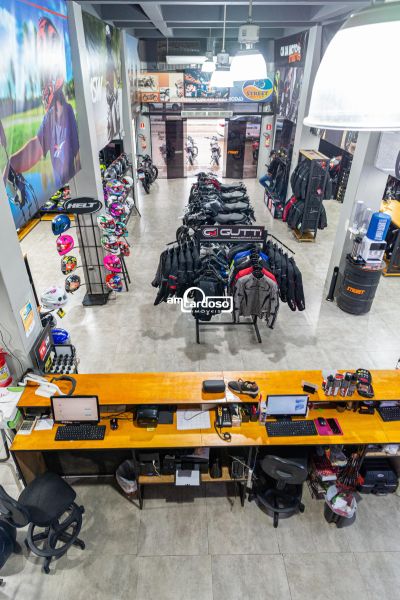 Loja com 1 banheiro e 247m² à venda no bairro Floresta, Porto Alegre