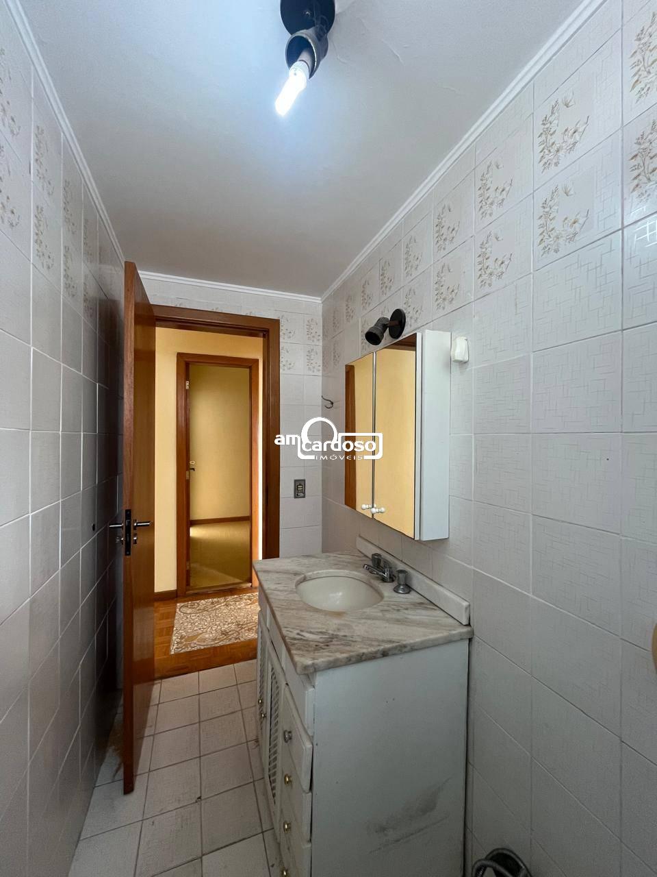 Apartamento com 2 quartos, 2 banheiros e 77m² à venda no bairro Cristo Redentor, Porto Alegre