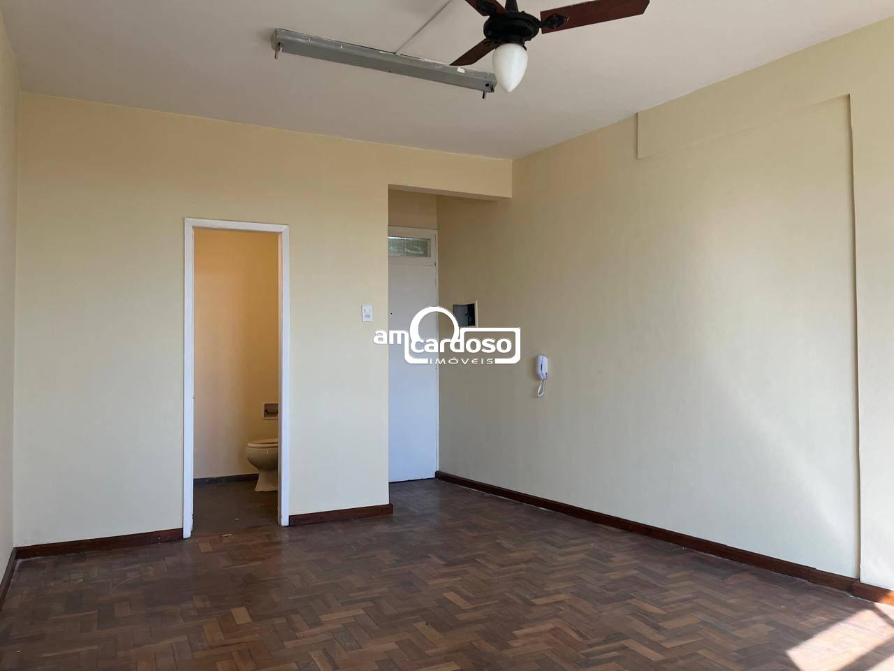 Sala com 21m² à venda no bairro Sao Joao, Porto Alegre