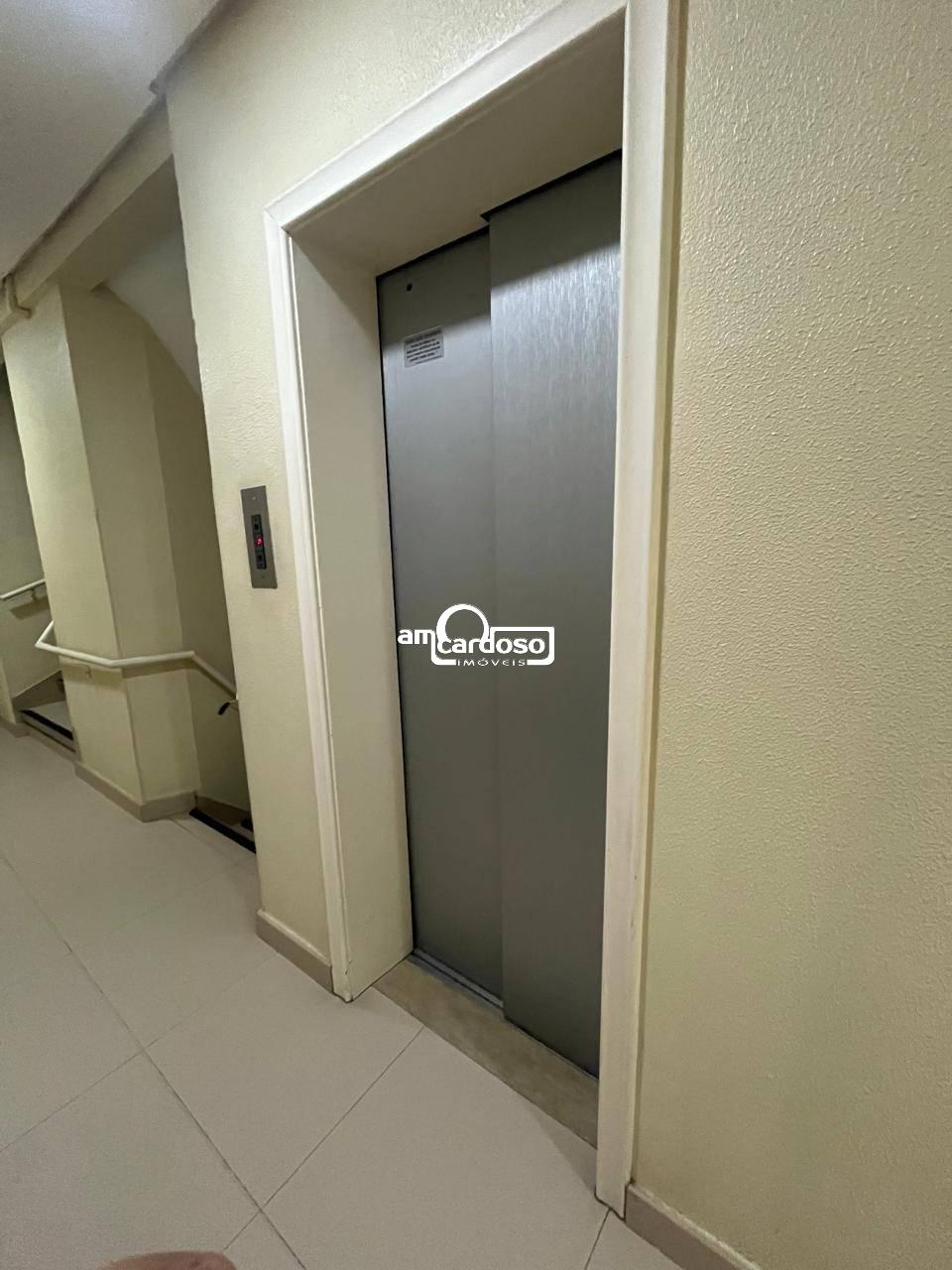 Sala com 21m² à venda no bairro Sao Joao, Porto Alegre