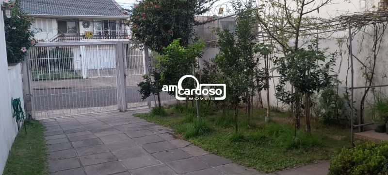 Sobrado com 4 quartos, 4 banheiros e 183m² à venda no bairro Sao Sebastiao, Porto Alegre