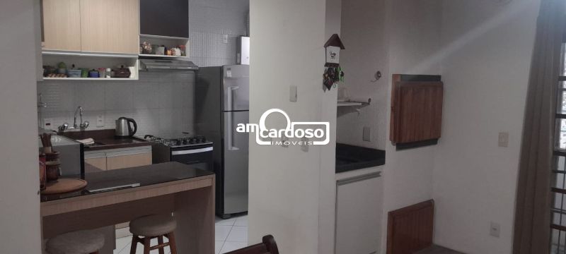 Sobrado com 4 quartos, 4 banheiros e 183m² à venda no bairro Sao Sebastiao, Porto Alegre