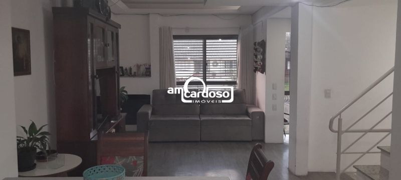 Sobrado com 4 quartos, 4 banheiros e 183m² à venda no bairro Sao Sebastiao, Porto Alegre