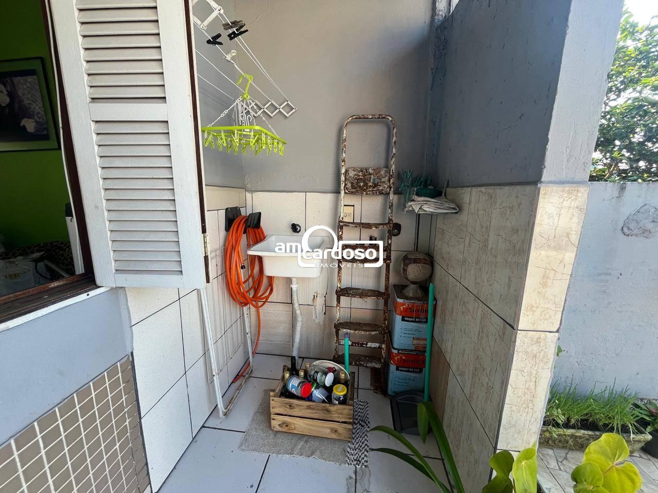 Casa com 4 quartos, 2 banheiros e 153m² à venda no bairro Bom Sucesso, Gravatai