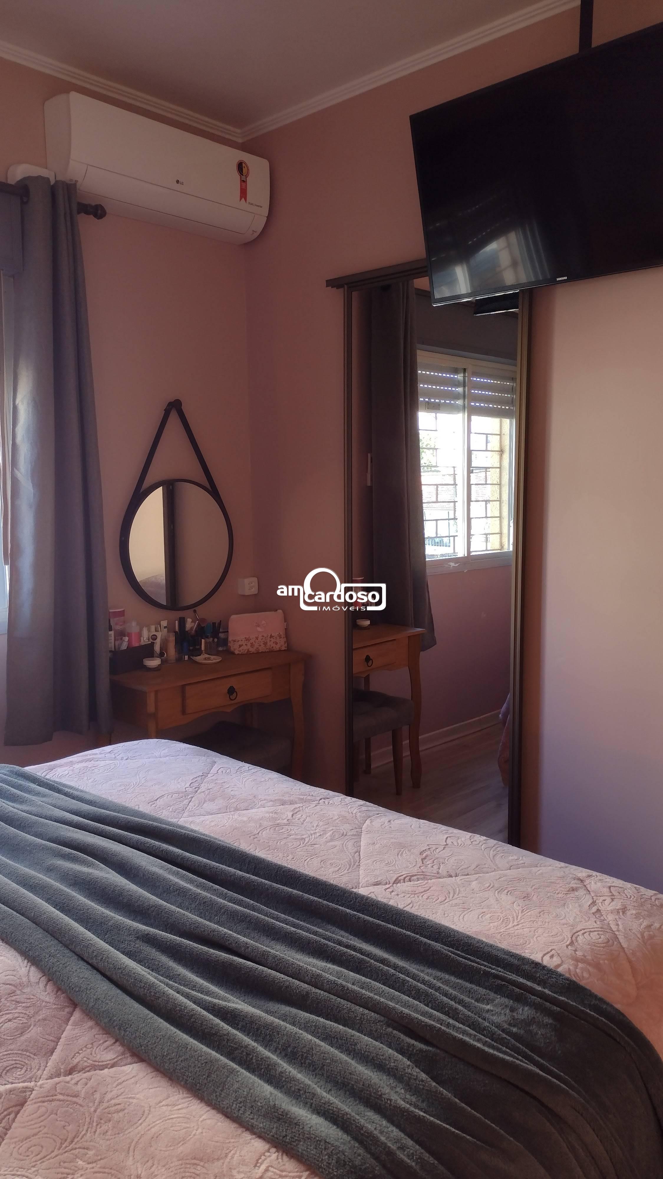 Apartamento com 3 quartos, 1 banheiro e 54m² à venda no bairro Sao Sebastiao, Porto Alegre