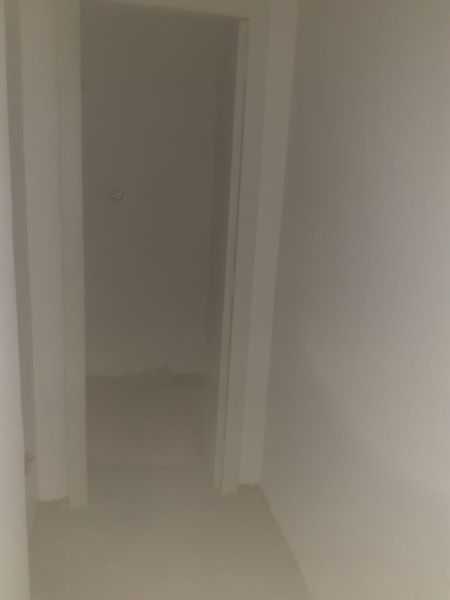 Loja com 4 banheiros e 1071m² à venda no bairro Floresta, Porto Alegre