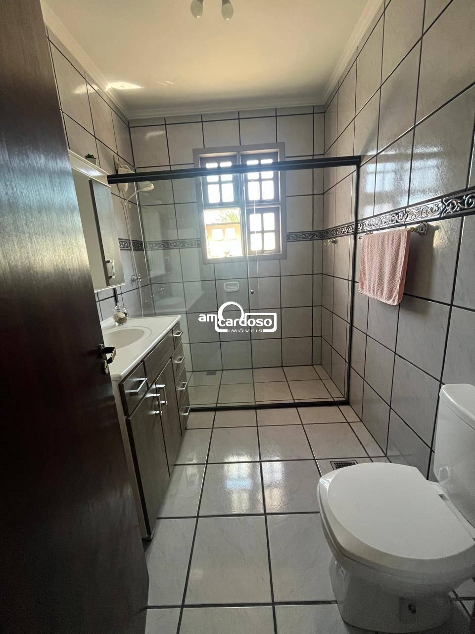 Casa com 4 quartos, 3 banheiros e 120m² à venda no bairro Sao Sebastiao, Porto Alegre