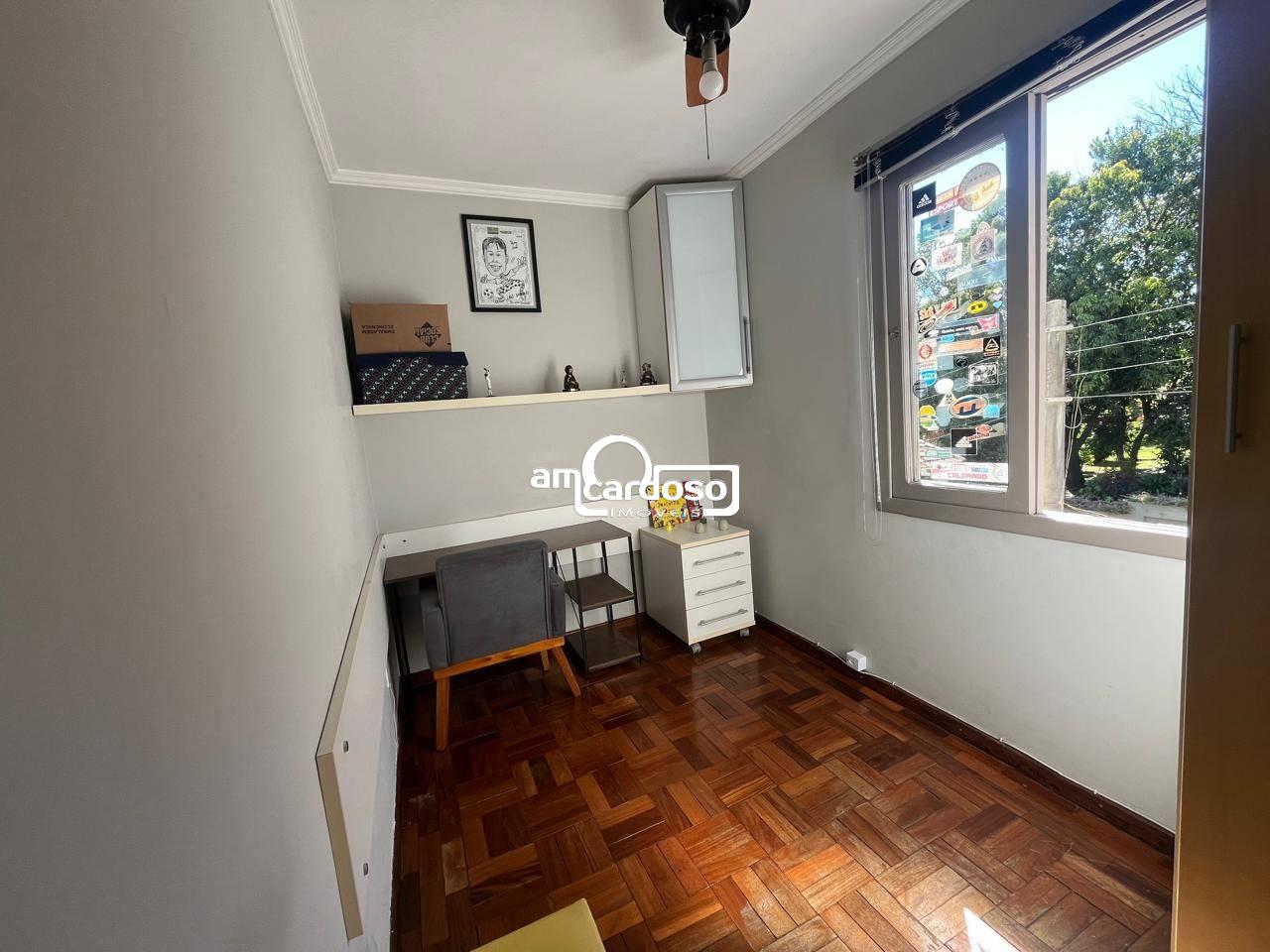 Casa com 4 quartos, 3 banheiros e 120m² à venda no bairro Sao Sebastiao, Porto Alegre