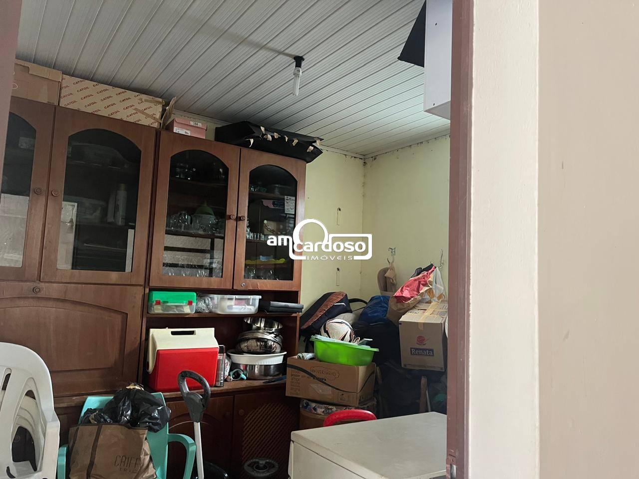 Casa com 4 quartos, 3 banheiros e 120m² à venda no bairro Sao Sebastiao, Porto Alegre