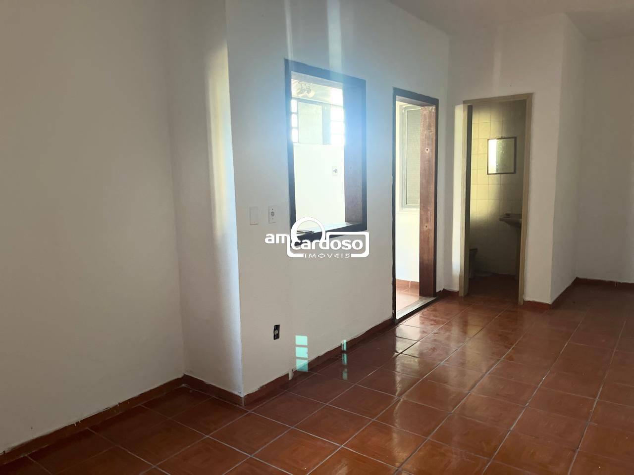 Sala com 28m² à venda no bairro Passo Dareia, Porto Alegre