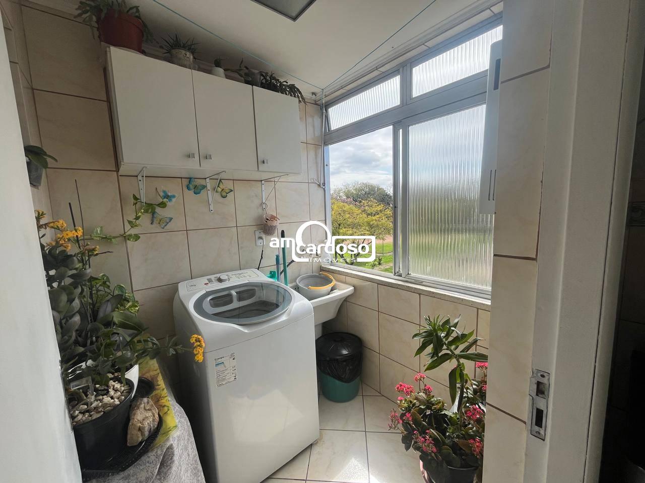 Apartamento com 3 quartos, 2 banheiros e 99m² à venda no bairro Sao Sebastiao, Porto Alegre