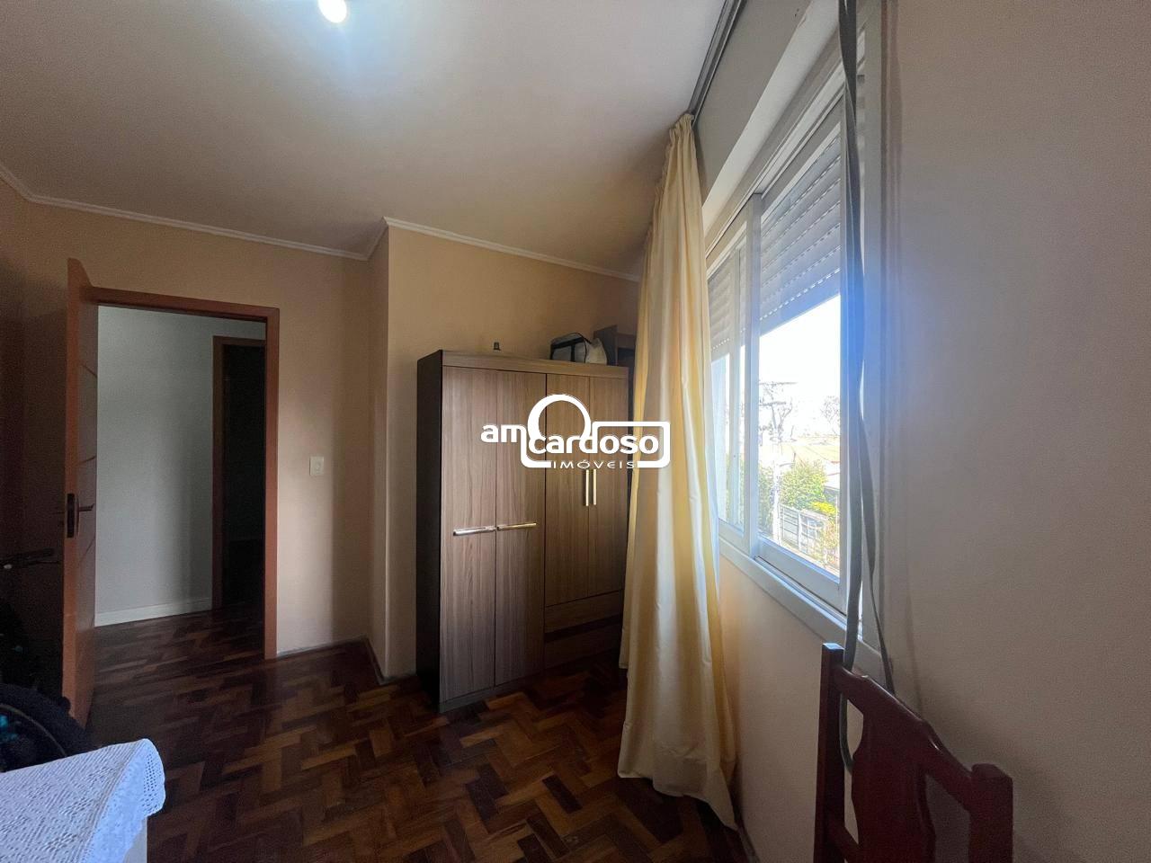 Apartamento com 3 quartos, 2 banheiros e 99m² à venda no bairro Sao Sebastiao, Porto Alegre