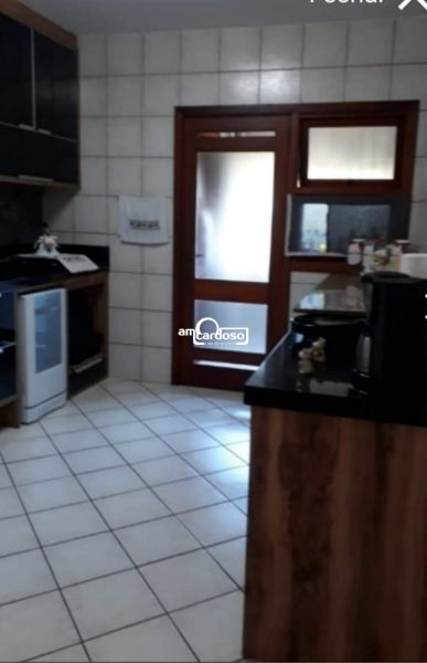 Cobertura com 3 quartos, 4 banheiros e 202m² à venda no bairro Jardim Lindoia, Porto Alegre