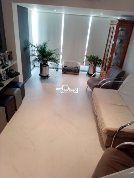 Cobertura com 3 quartos, 4 banheiros e 202m² à venda no bairro Jardim Lindoia, Porto Alegre