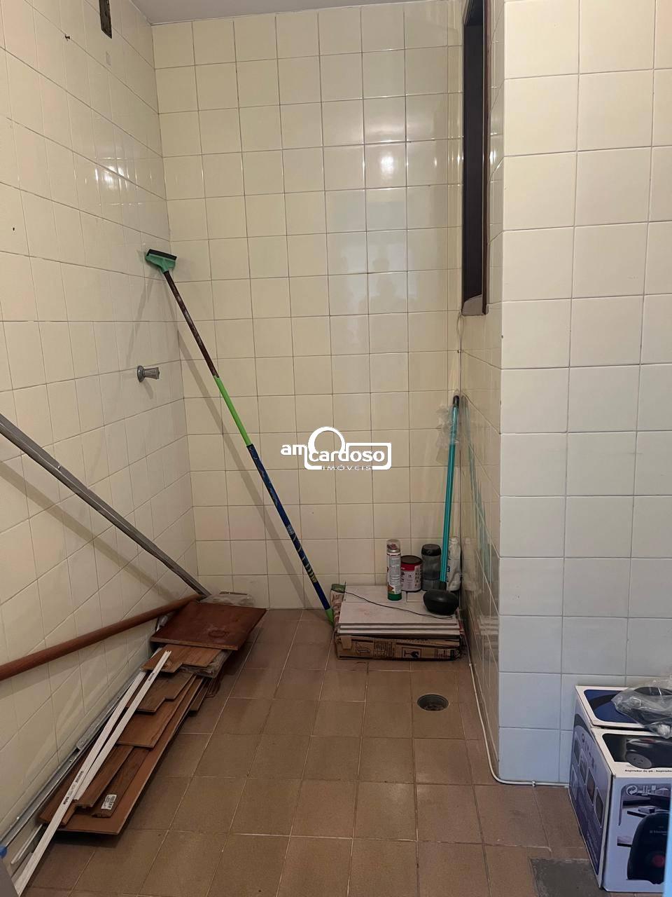 Apartamento com 2 quartos, 2 banheiros e 85m² à venda no bairro Jardim Lindoia, Porto Alegre