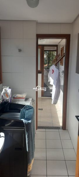 Apartamento com 3 quartos, 3 banheiros e 120m² à venda no bairro Sao Sebastiao, Porto Alegre