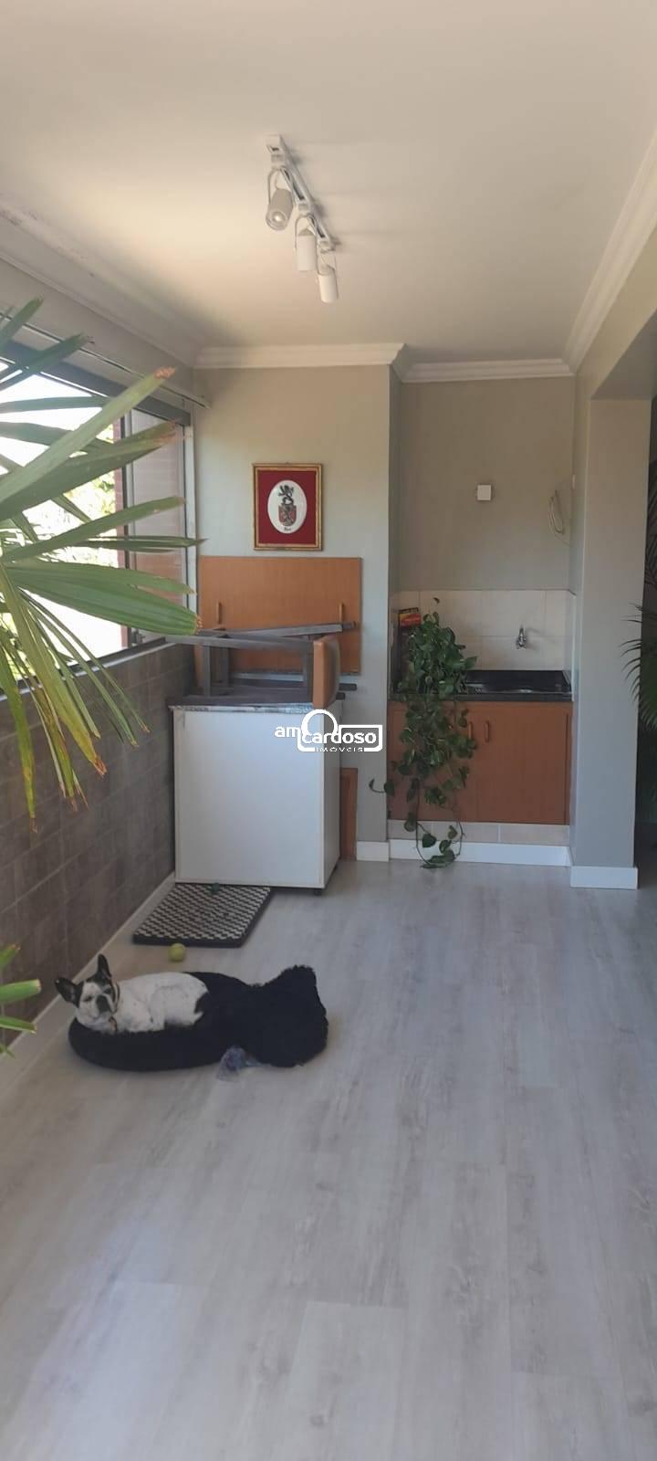 Apartamento com 3 quartos, 3 banheiros e 120m² à venda no bairro Sao Sebastiao, Porto Alegre