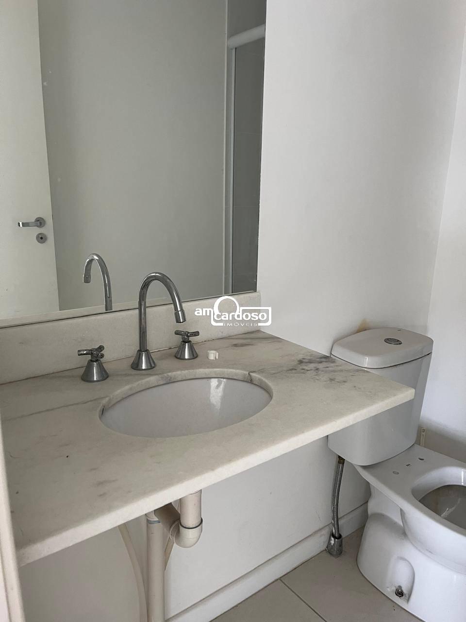Apartamento com 3 quartos, 2 banheiros e 75m² à venda no bairro Jardim Carvalho, Porto Alegre