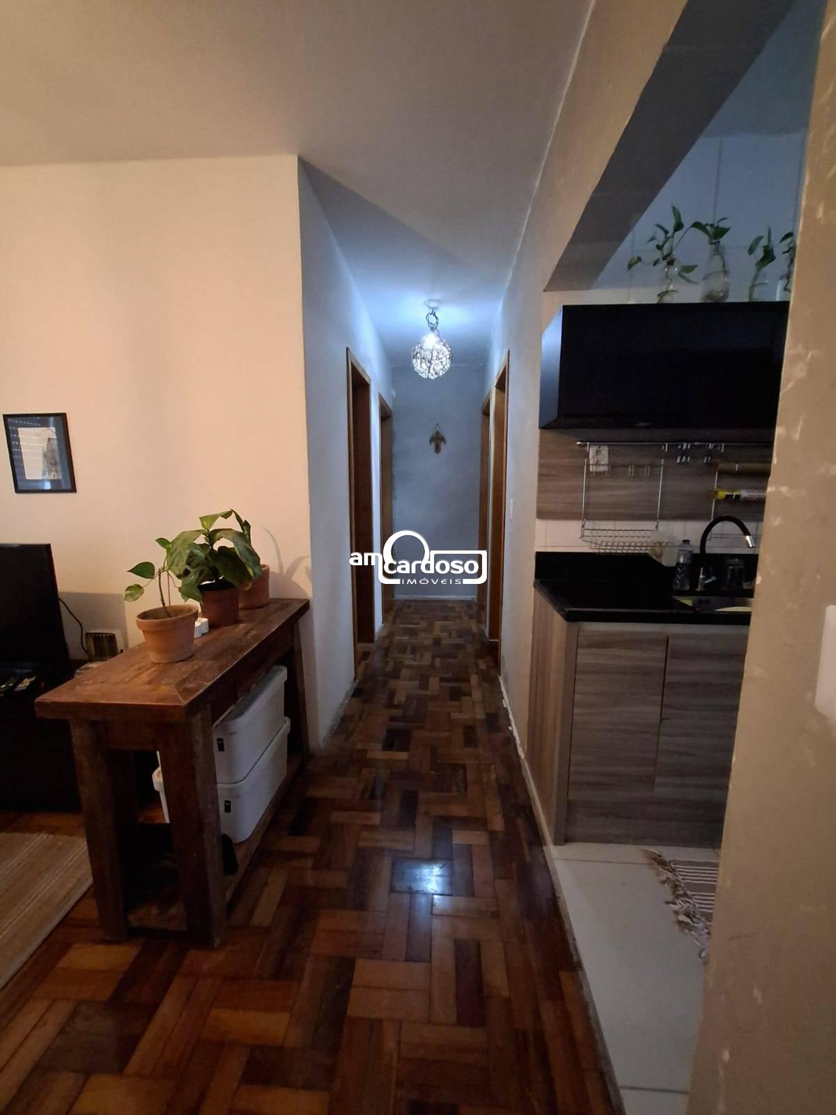 Apartamento com 3 quartos, 1 banheiro e 66m² à venda no bairro Sao Sebastiao, Porto Alegre