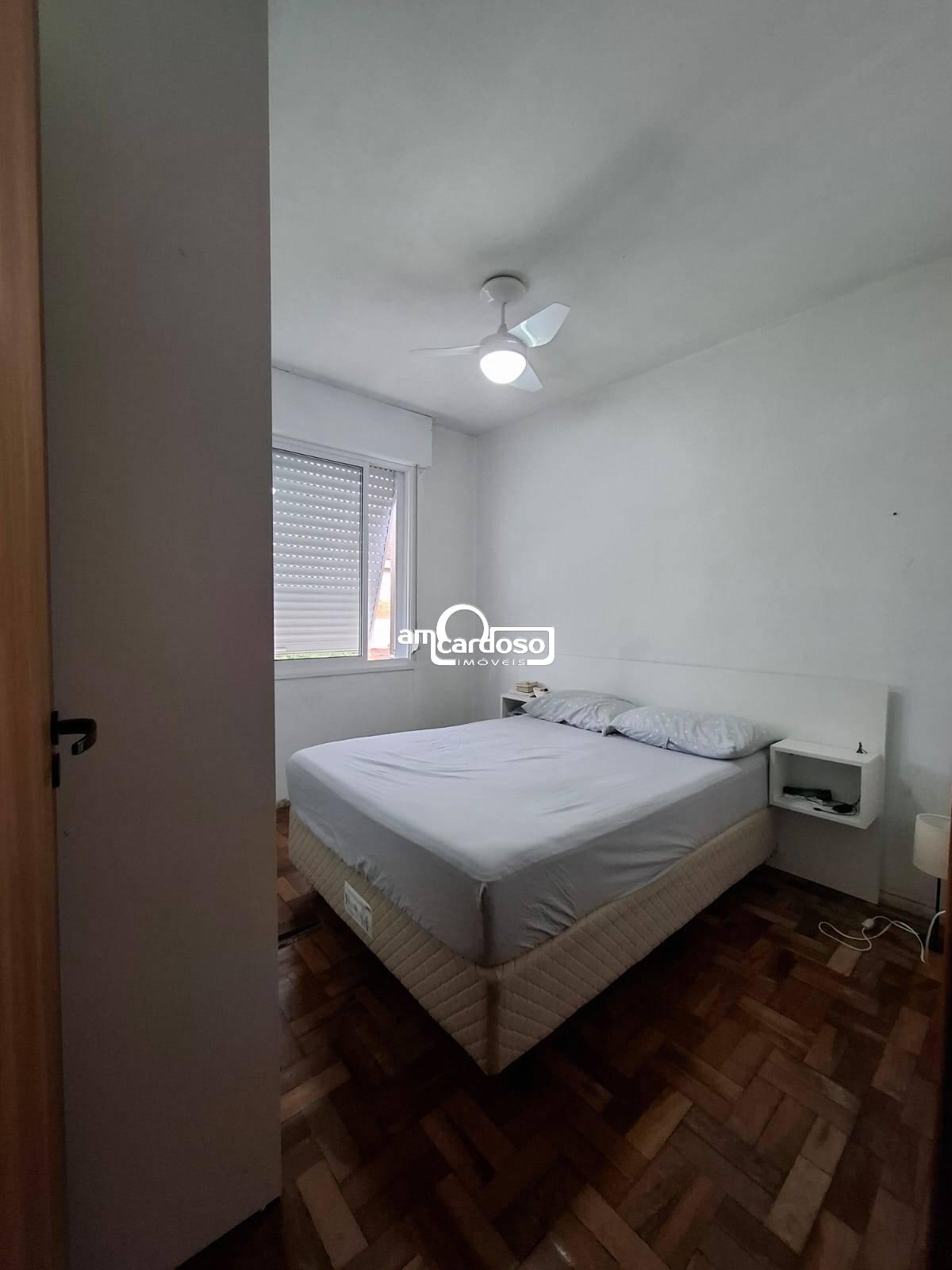 Apartamento com 3 quartos, 1 banheiro e 66m² à venda no bairro Sao Sebastiao, Porto Alegre
