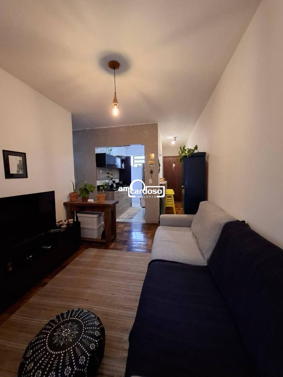 Apartamento com 3 quartos, 1 banheiro e 66m² à venda no bairro Sao Sebastiao, Porto Alegre