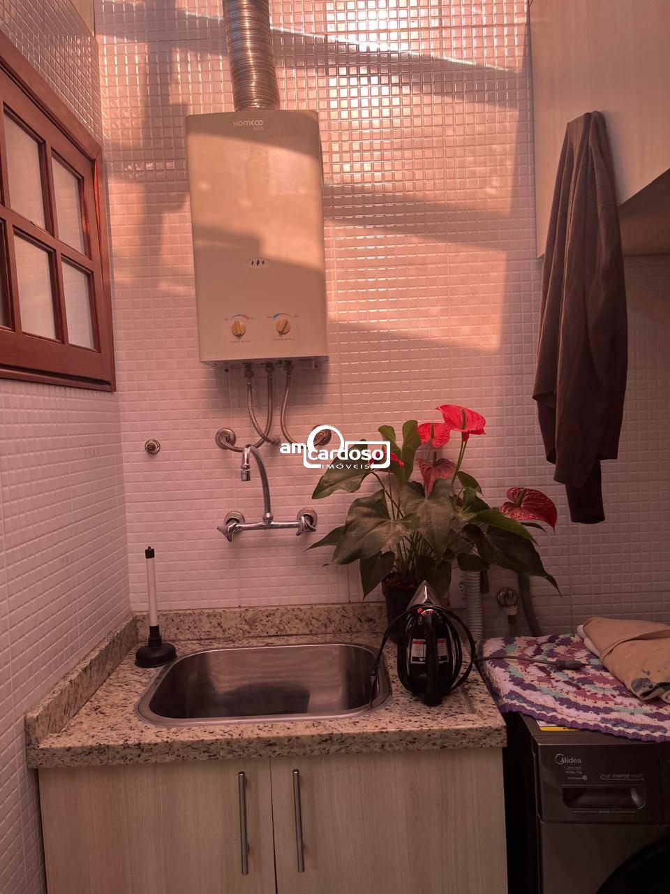 Casa com 2 quartos, 1 banheiro e 90m² à venda no bairro Parque da Matriz, Cachoeirinha