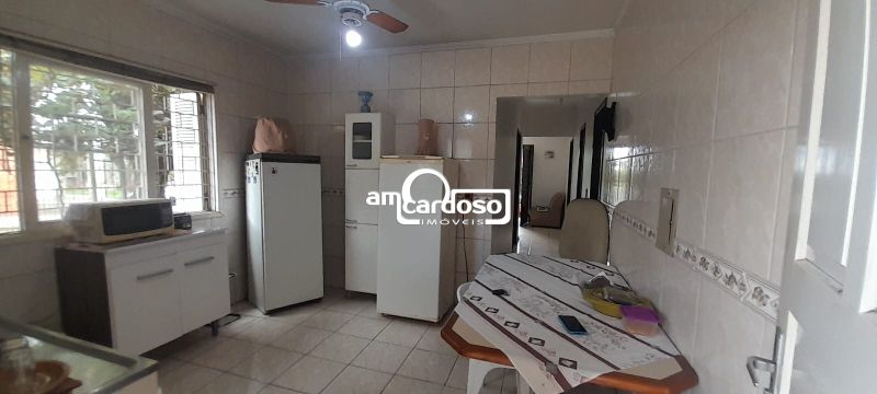 Casa com 2 quartos, 2 banheiros e 98m² à venda no bairro Sarandi, Porto Alegre